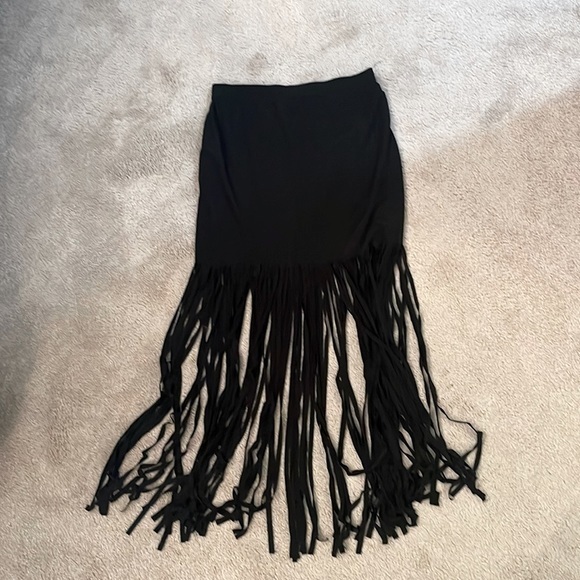VENUS fringe maxi skirt size medium - Picture 3 of 4